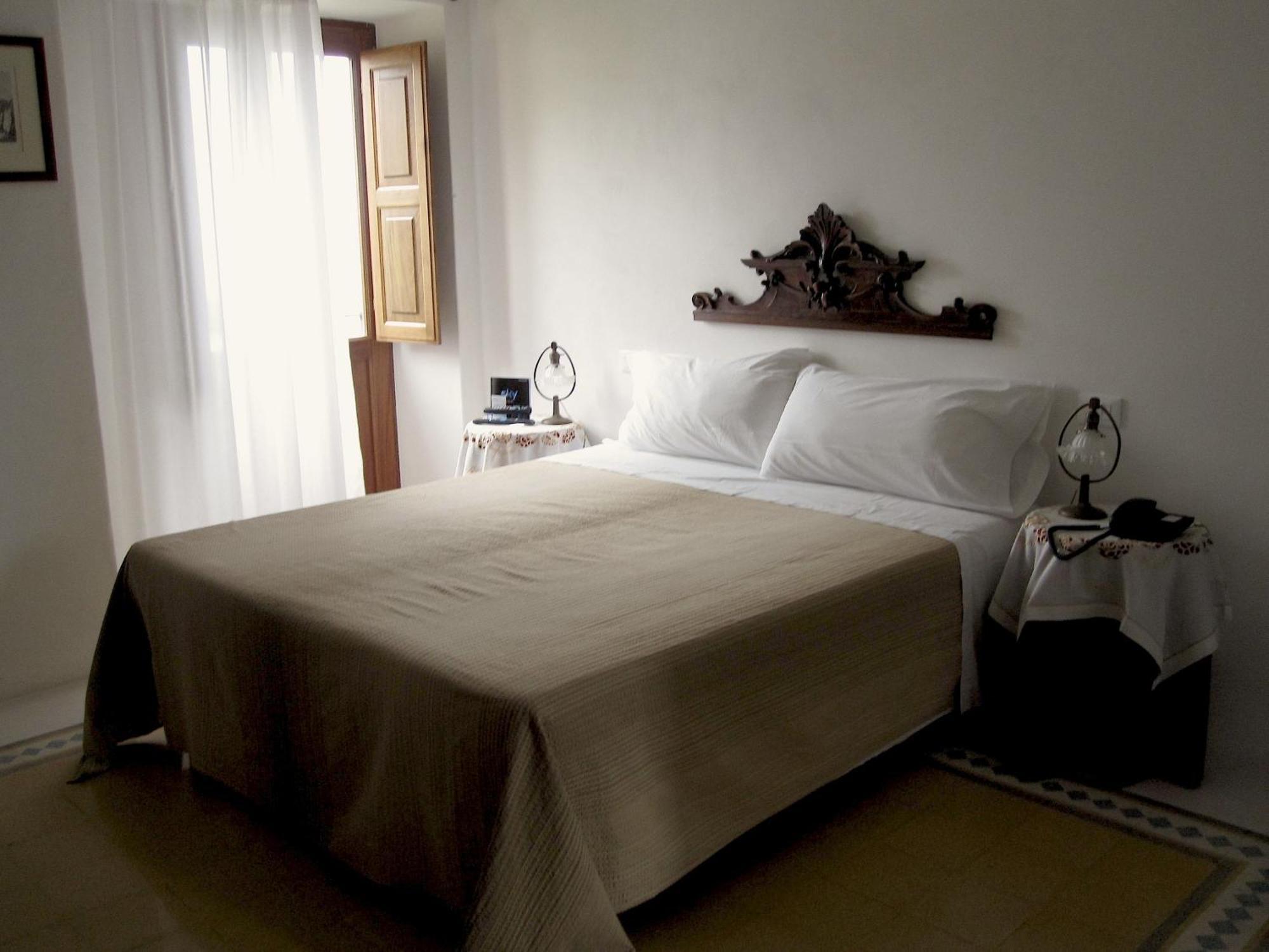 Hotel Santa Marina Antica Foresteria Santa Marina Salina Exteriör bild