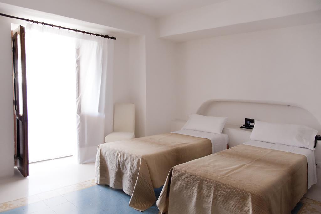 Hotel Santa Marina Antica Foresteria Santa Marina Salina Exteriör bild