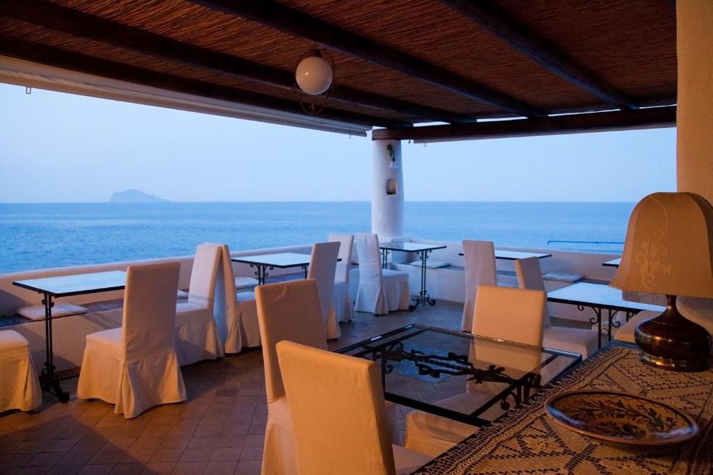 Hotel Santa Marina Antica Foresteria Santa Marina Salina Exteriör bild